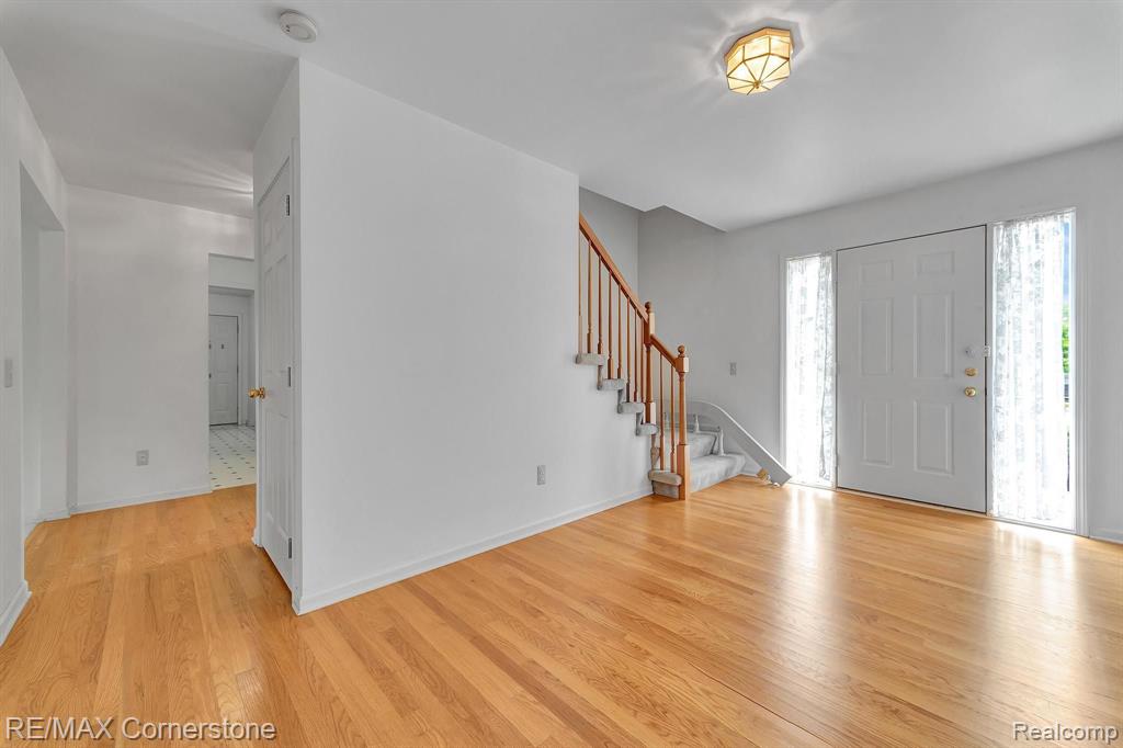 41899 CONNERWOOD Court, Canton, MI 48187 — Photo 4
