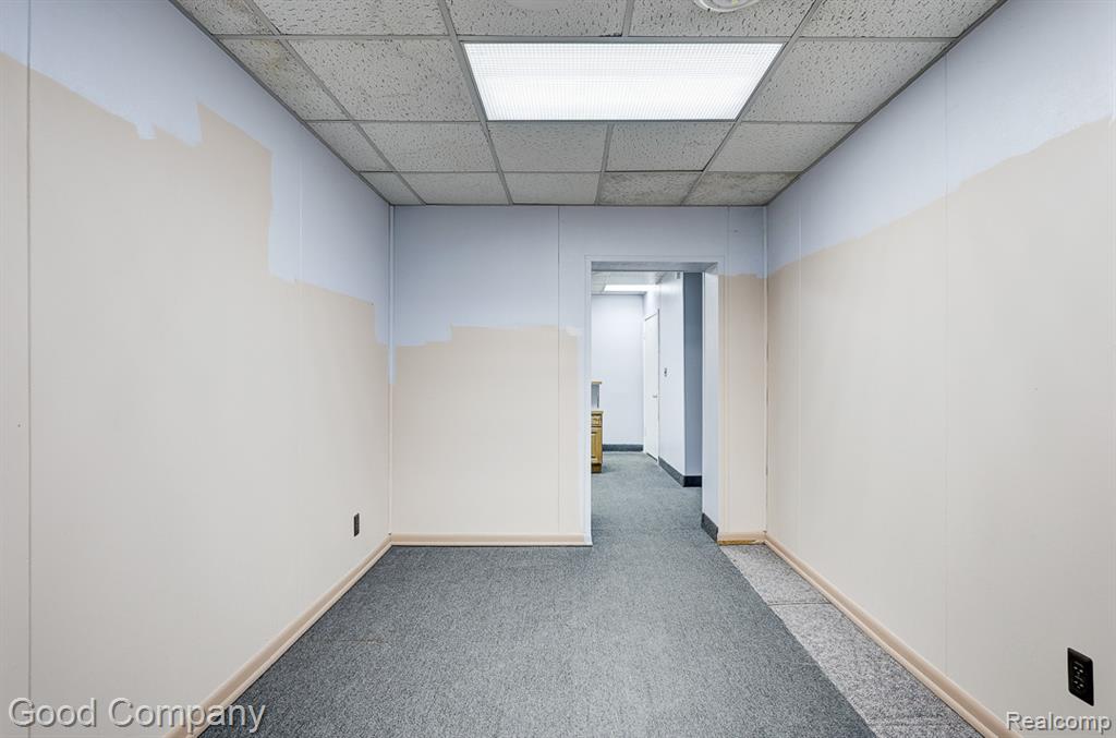 26095 W 6 Mile Road, Redford, MI, 48240