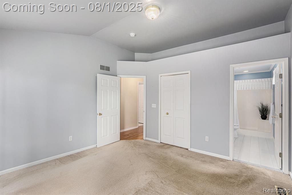 5090 Northfield Drive, Howell, MI 48843 — Photo 15