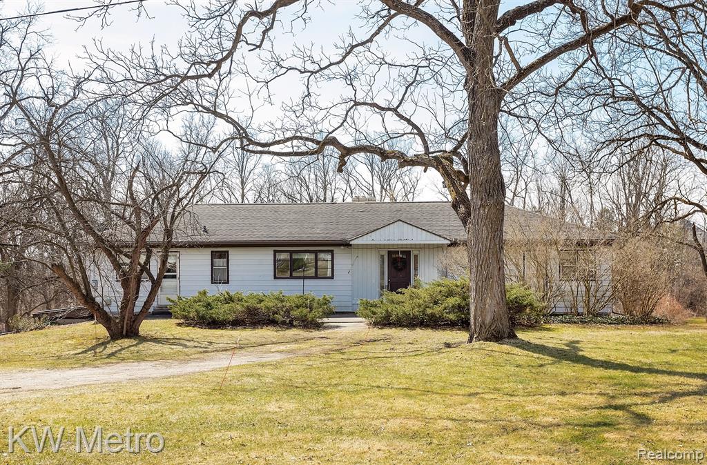49151 RIDGE Court, Northville, MI 48168 — Photo 45