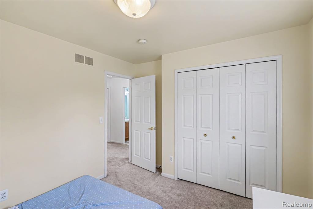 25932 Cobblers Lane, South Lyon, MI 48178 — Photo 25