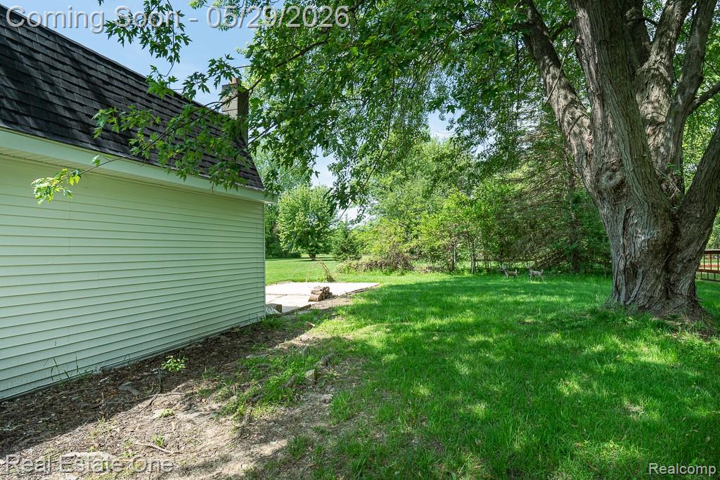 1056 Adams Road, Burton, MI 48509 — Photo 26