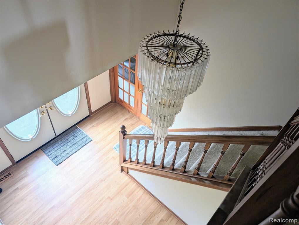 421 Buttercup Drive, Rochester Hills, MI 48307 — Photo 4