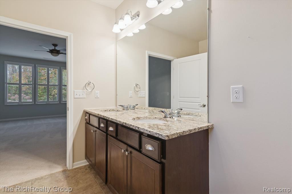 49534 Mapleton, Canton, MI 48188 — Photo 25