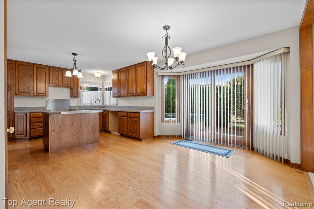 4430 Bayleaf Drive, Sterling Heights, MI 48314 — Photo 15
