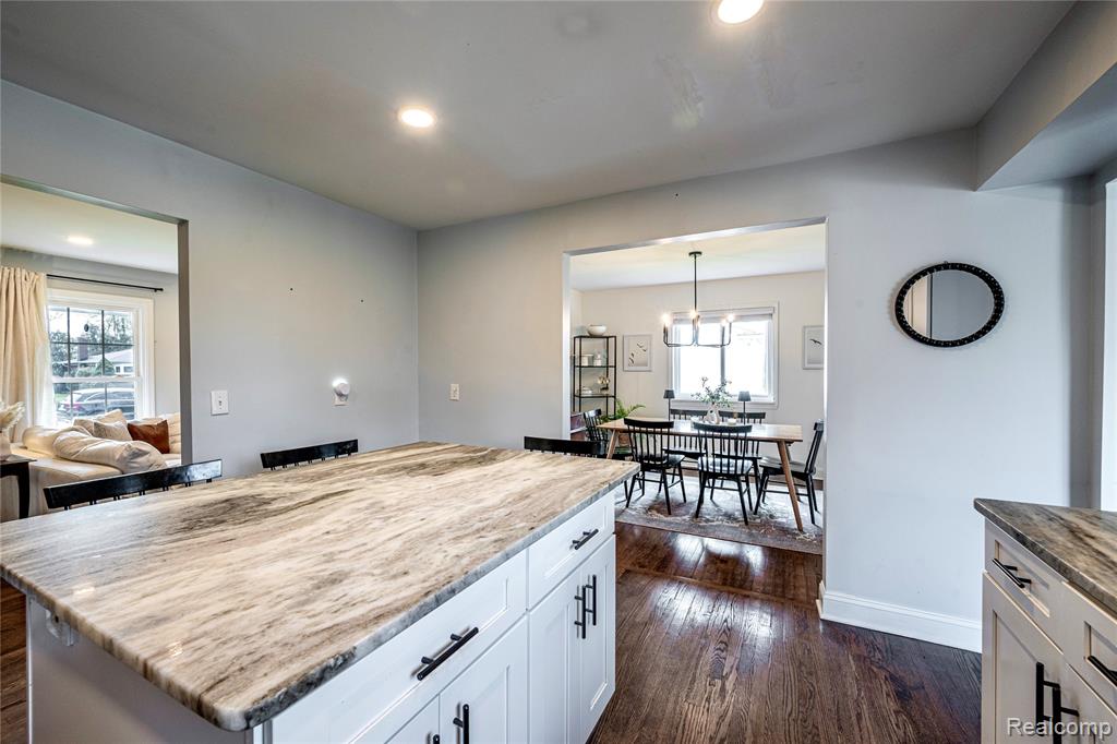 16956 Lauderdale Avenue, Beverly Hills, MI 48025 — Photo 5
