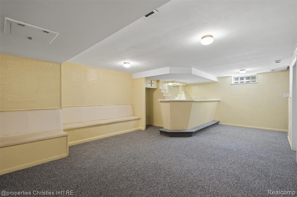 9001 Perrin Street, Livonia, MI 48150 — Photo 18