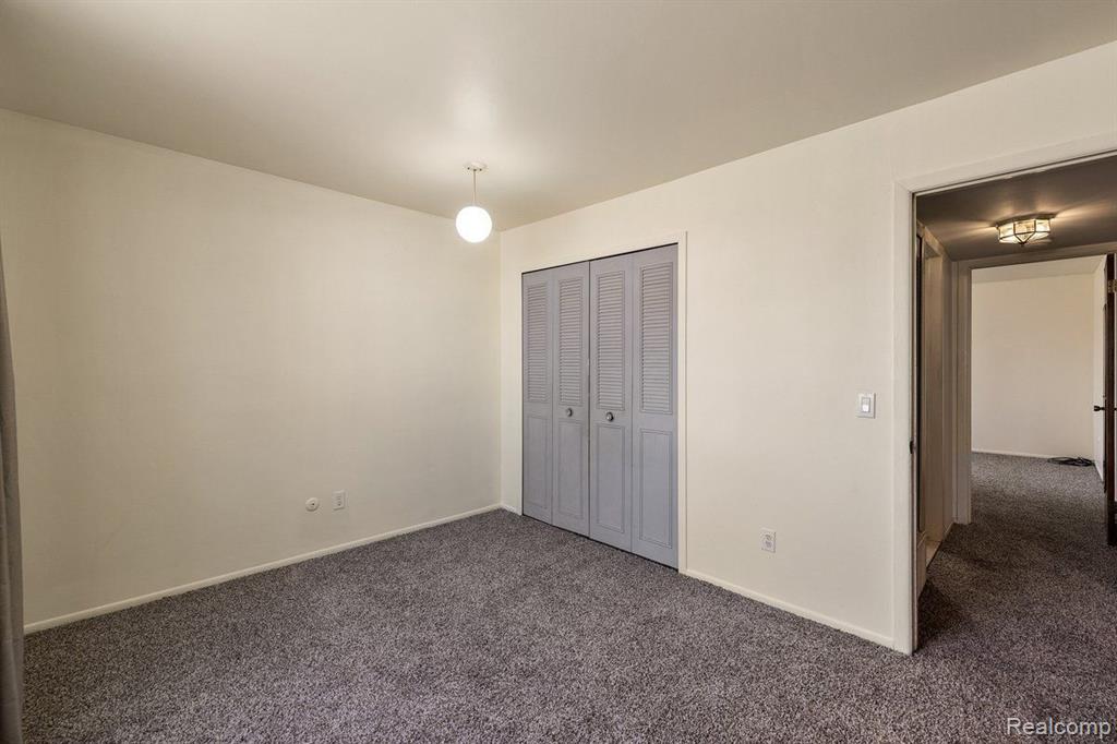 8270 CRESTVIEW Drive, C7, Sterling Heights, MI 48312 — Photo 13
