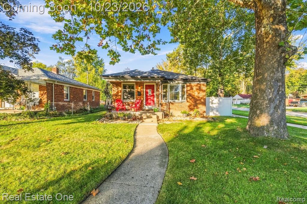 17745 Centralia, Redford, MI 48240