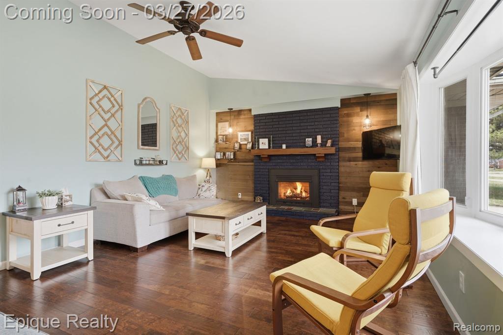 8102 Dungarvin Drive, Grand Blanc, MI 48439 — Photo 9