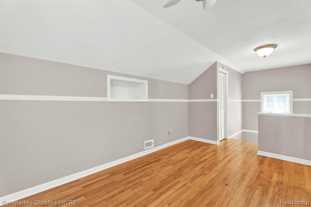 708 S Minerva Avenue, Royal Oak, MI 48067 — Photo 46
