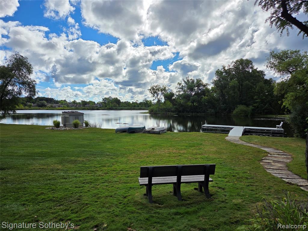 5274 Simpson Lake Road, West Bloomfield, MI 48323 — Photo 47