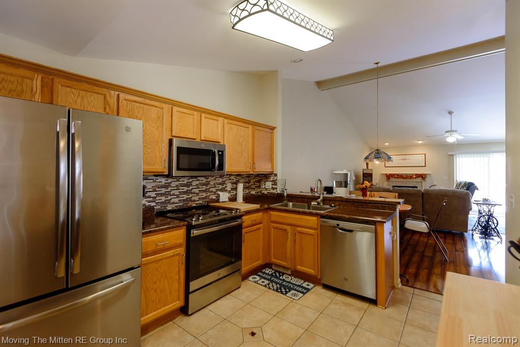 1856 N Kenwyck Drive, Ypsilanti, MI 48198 — Photo 12