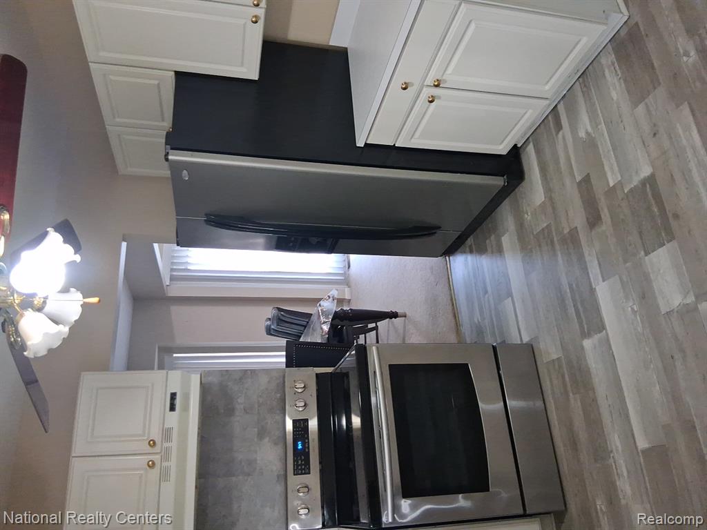 8373 Jefferson Court, Warren, MI 48093 — Photo 30