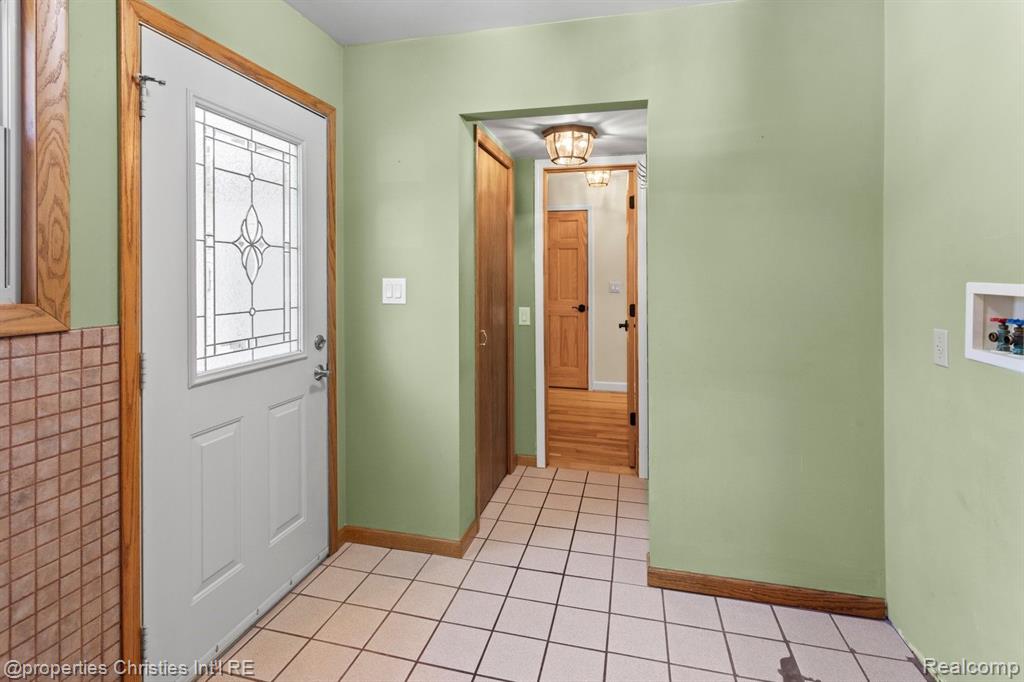 10525 LEEKE Road, Chelsea, MI 48118 — Photo 15