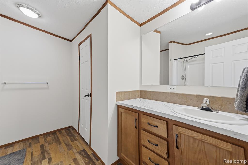 11006 Wood Run Circle, South Lyon, MI 48178 — Photo 11