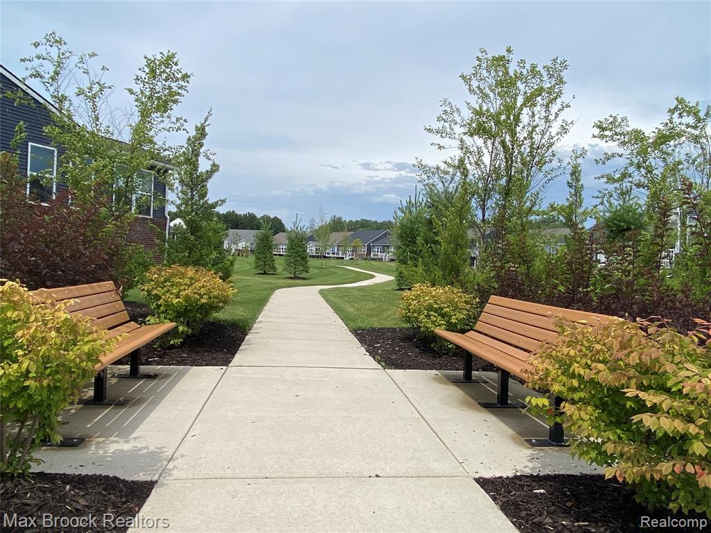 30153 TURTLE CREEK CIRCLE, New Hudson, MI 48165 — Photo 4