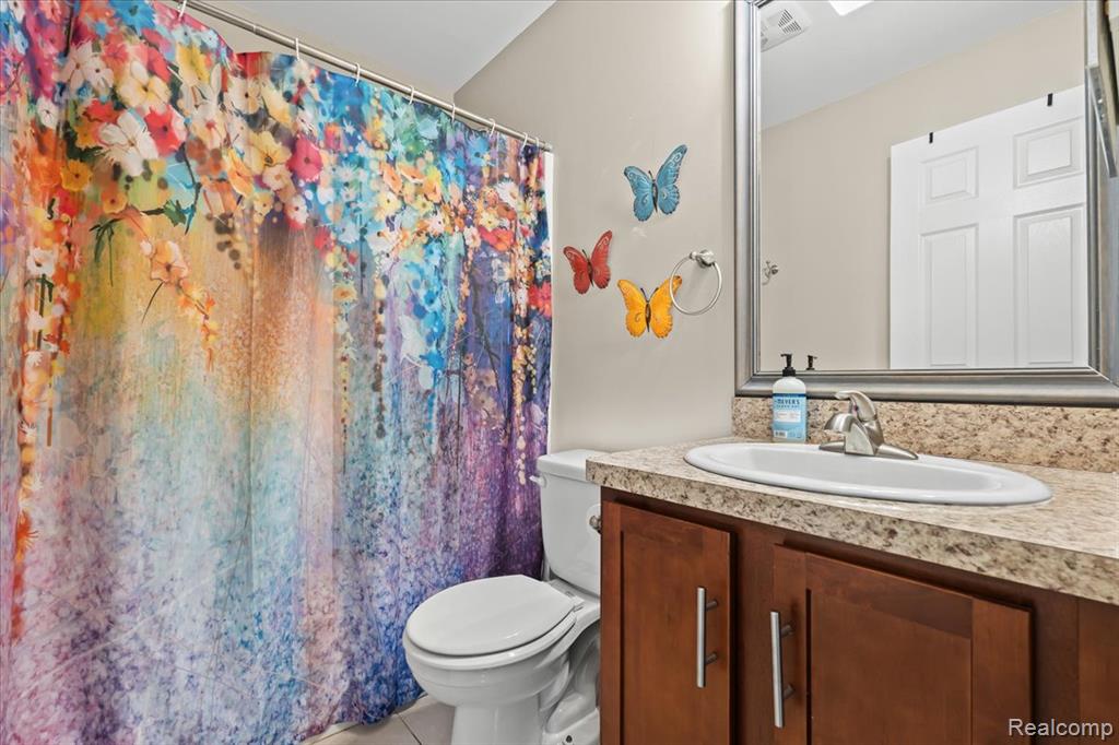 9832 Brookfield Drive, Brighton, MI 48116 — Photo 17