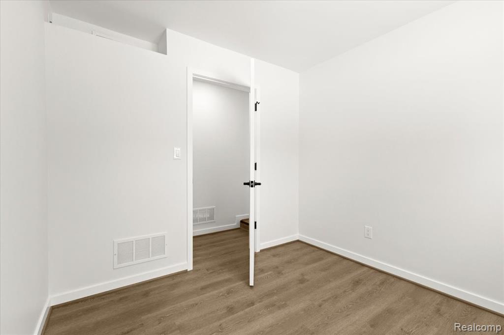 5348 Burgundy Drive, Clarkston, MI — Photo 23