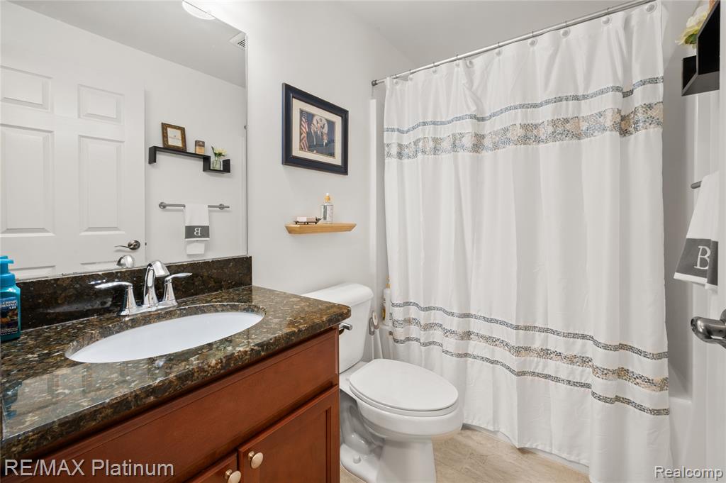8209 Lee Road, Brighton, MI 48116 — Photo 31