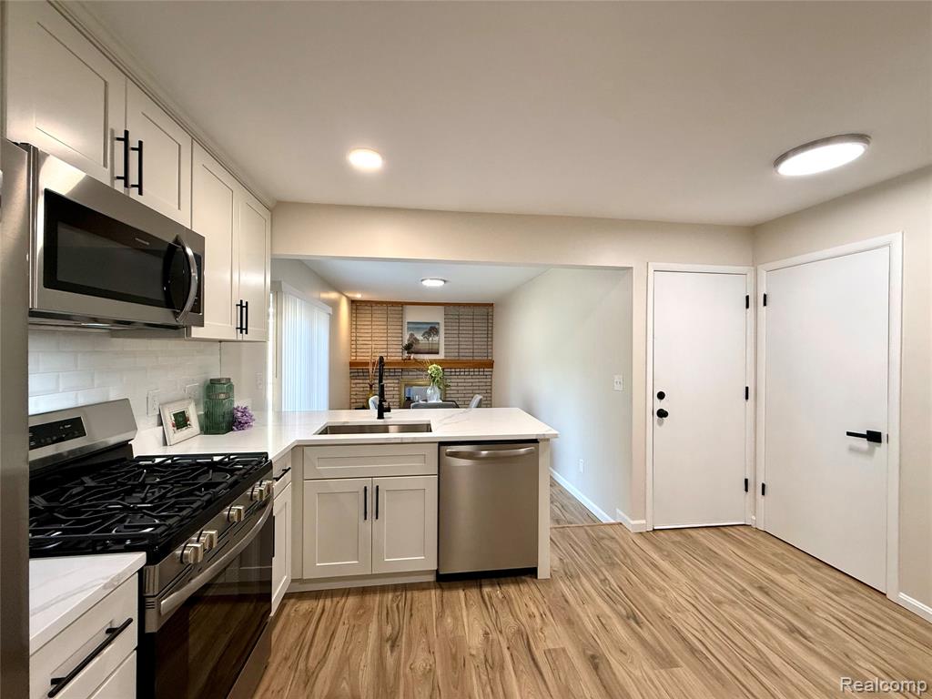 39909 Lynn Street, Canton, MI 48187 — Photo 9