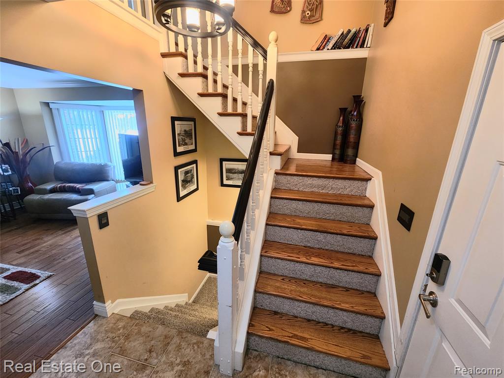 45529 Essex Drive, Macomb, MI 48044 — Photo 15
