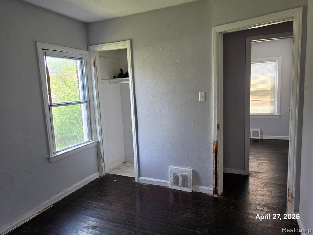 15801 E State Fair Street, Detroit, MI 48205 — Photo 11