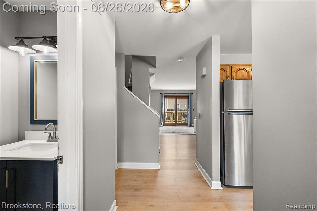 37077 Brynford Drive, Clinton Twp, MI 48036 — Photo 2