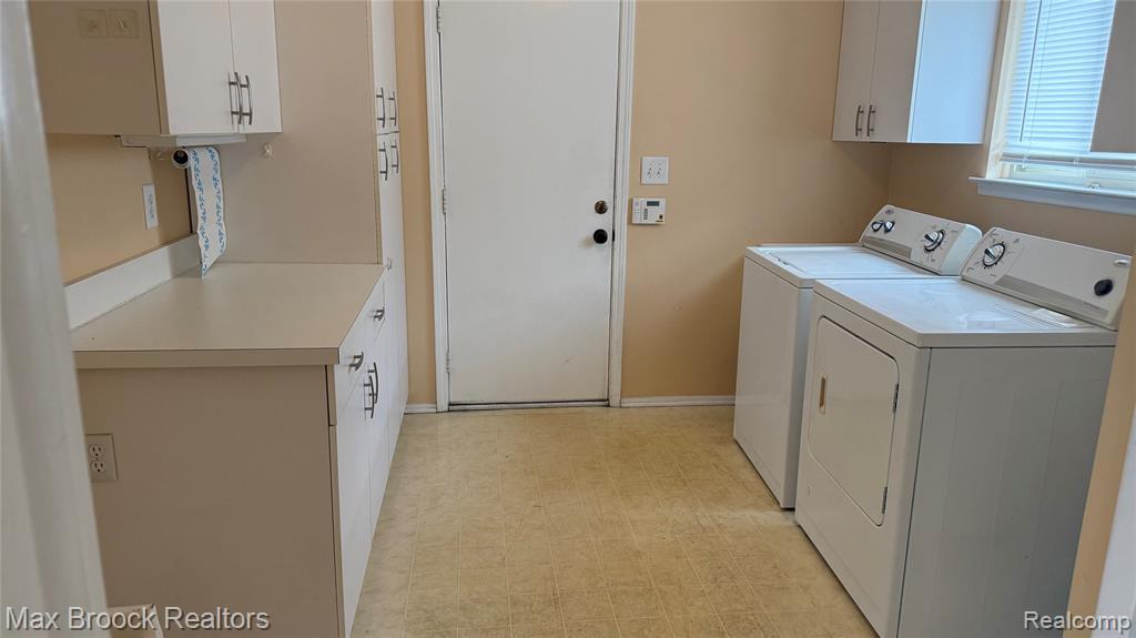 5305 FAIRWAY LN, West Bloomfield, MI 48323 — Photo 18