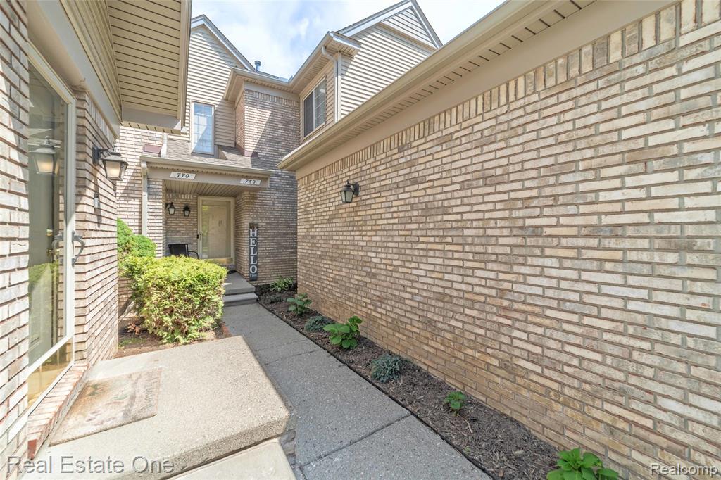 750 S Milford Rd S Milford Rd, Milford, MI 48381 — Photo 2