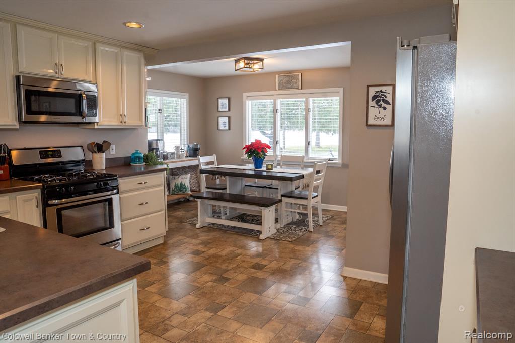 5735 Fowlerville Road, Fowlerville, MI 48836 — Photo 15