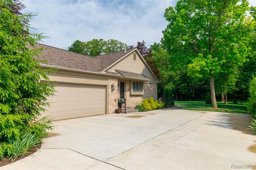 9158 Manchester Boulevard, Grosse Ile, MI 48138 — Photo 40