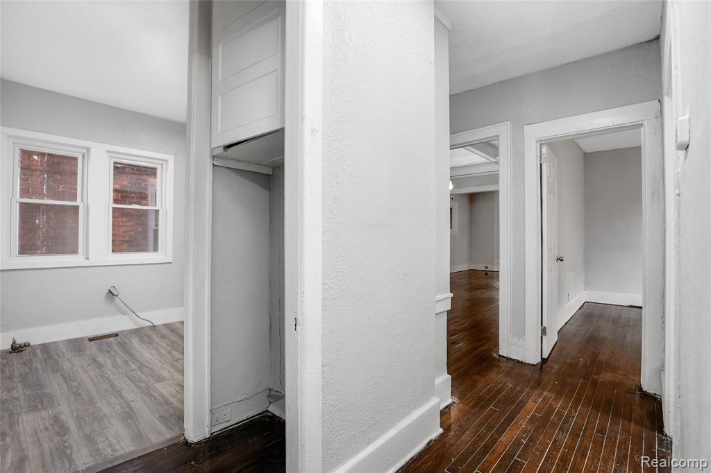 7627 Woodrow Wilson Street, Detroit, MI 48206 — Photo 12
