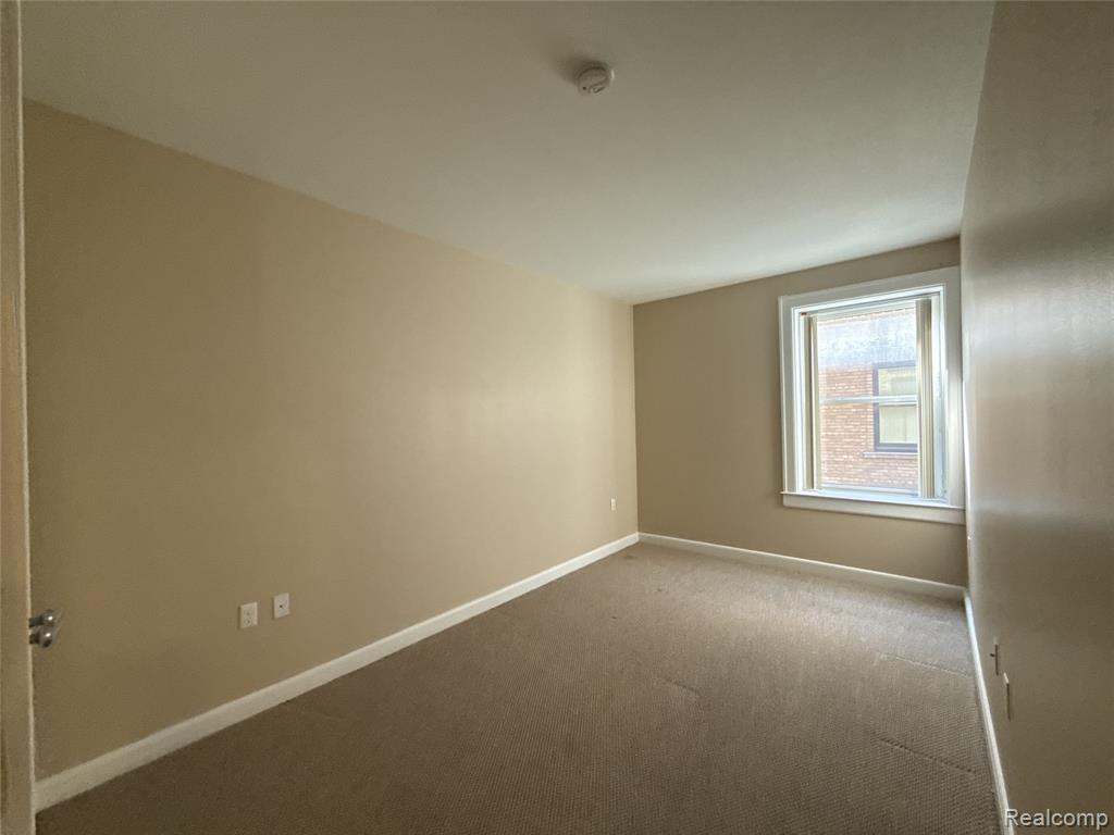680 Delaware Street, Detroit, MI 48202 — Photo 10