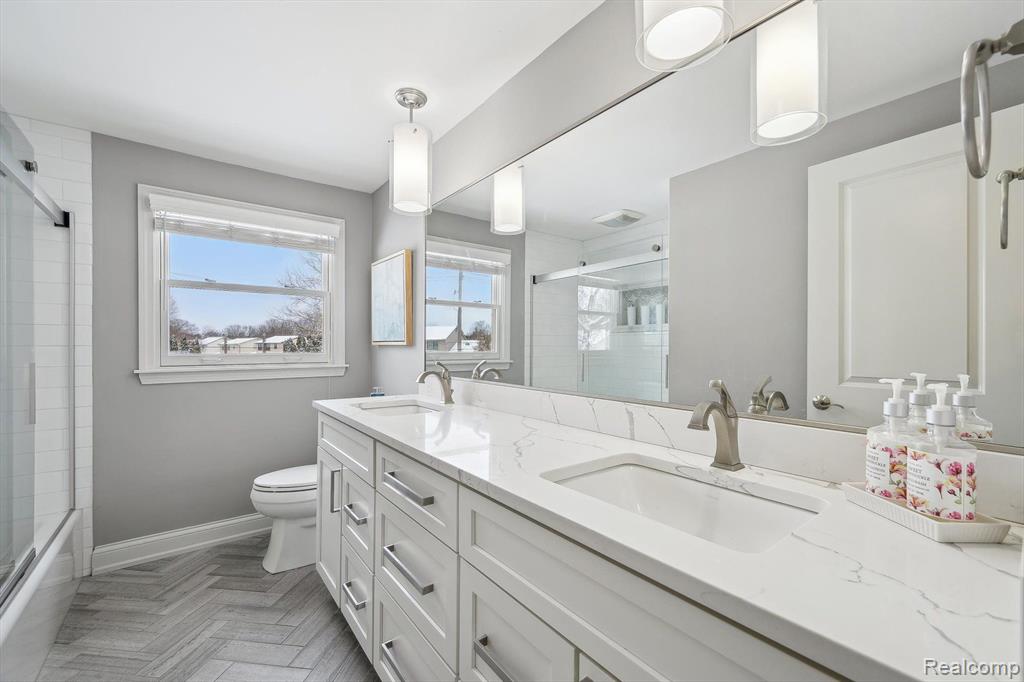 15946 WINCHESTER Drive, Northville, MI 48168 — Photo 32