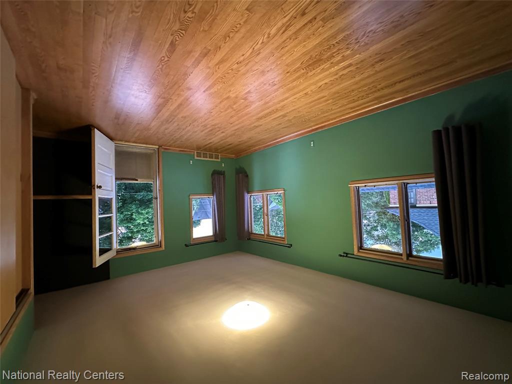 821 Pemberton Road, Grosse Pointe, MI 48230 — Photo 32