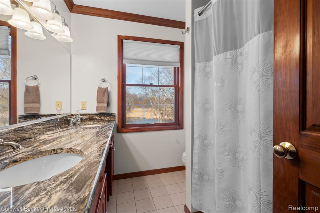 6253 7 MILE Road, South Lyon, MI 48178 — Photo 29
