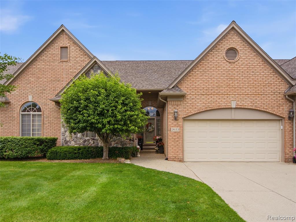 2633 Ridgecrest Drive, Utica, MI 48316