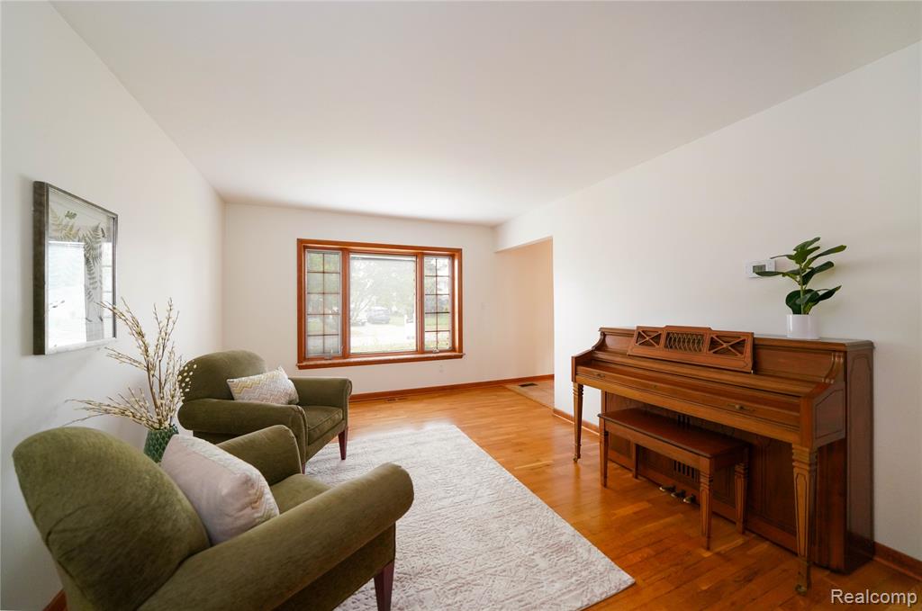 761 Tanglewood Drive, Madison Heights, MI 48071 — Photo 12