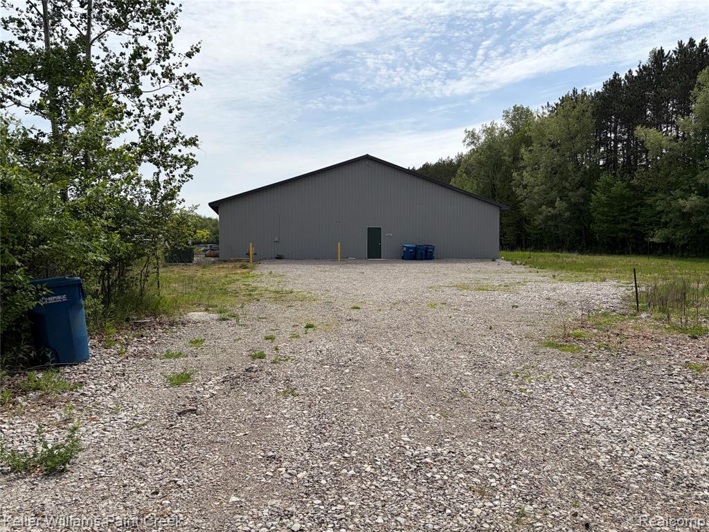 6745 Oak Road, Vassar, MI 48768 — Photo 9