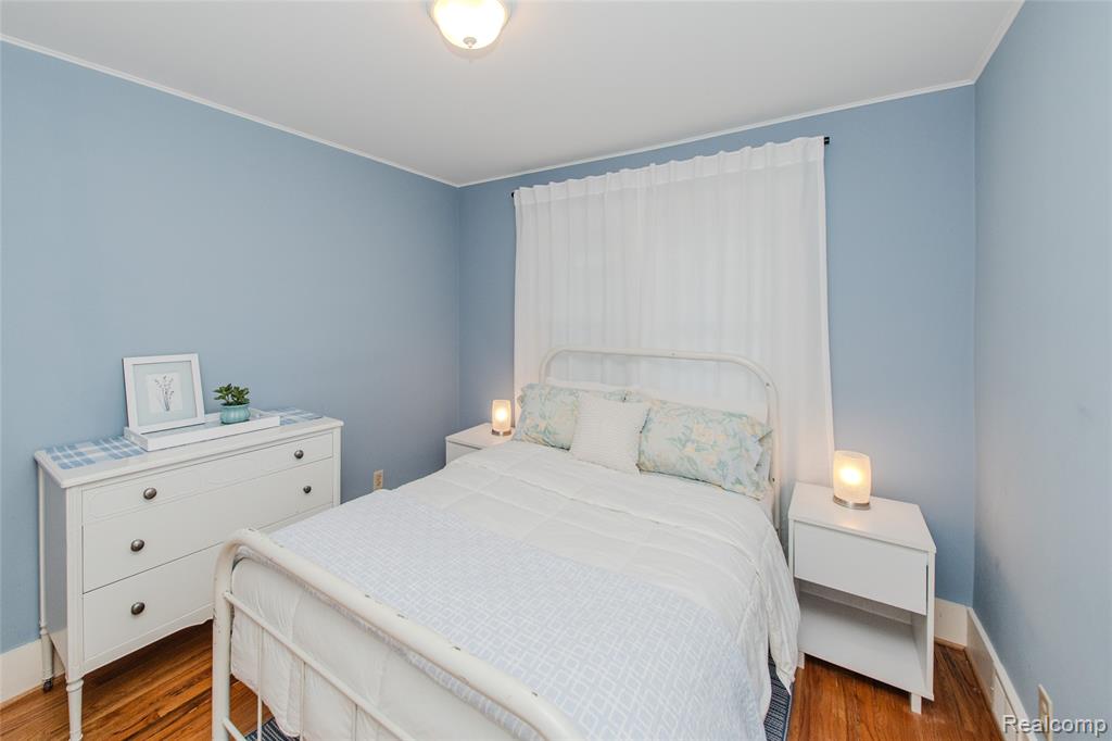 927 N Maple Avenue, Royal Oak, MI 48067 — Photo 28