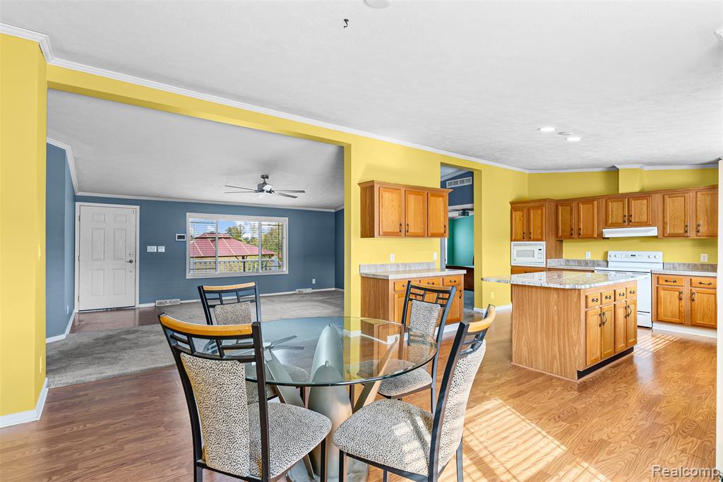 6252 Juliet Boulevard, Fenton, MI 48430 — Photo 12