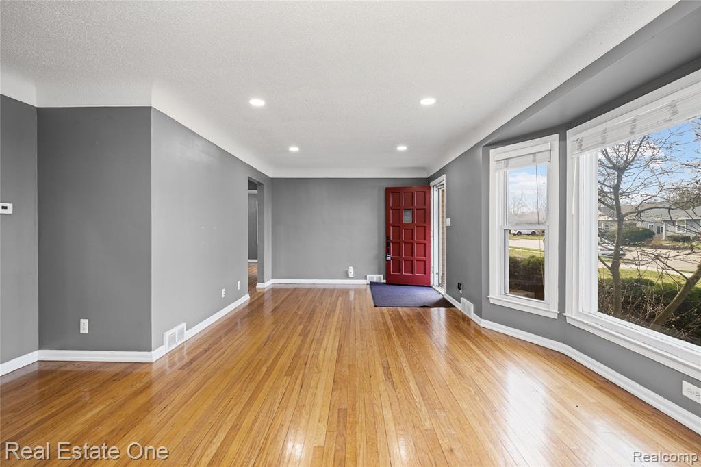 4313 Berkshire Road, Royal Oak, MI 48073 — Photo 7