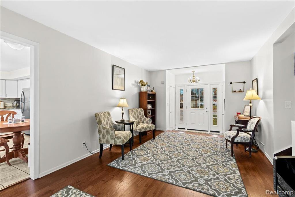4724 S TUXEDO Drive, Warren, MI 48092 — Photo 5