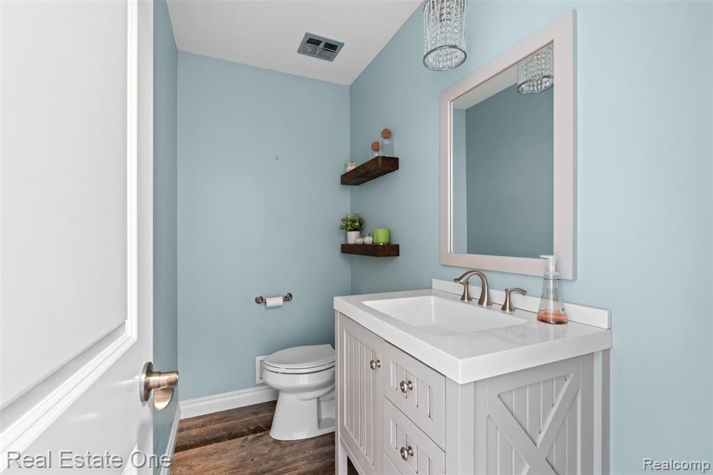 4090 Middlebury Drive, Troy, MI 48085 — Photo 30
