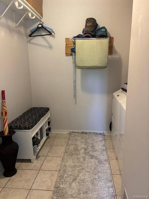 2136 Millstream Drive, Wixom, MI 48393 — Photo 15