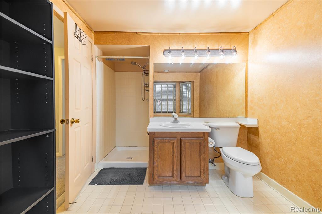18689 Hilltop Boulevard, Riverview, MI 48193 — Photo 26