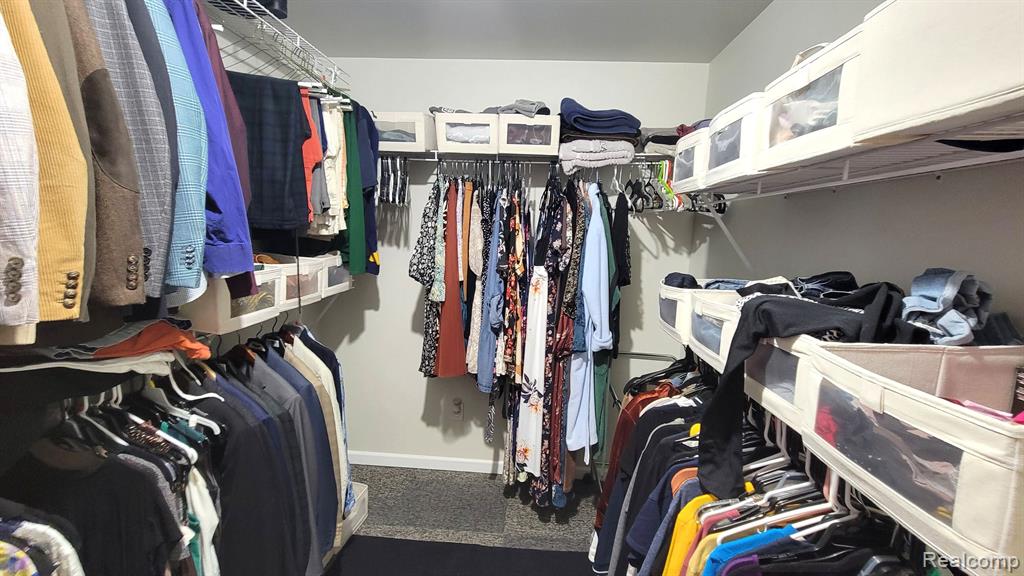 6192 N SHORE Drive, West Bloomfield, MI 48324 — Photo 32