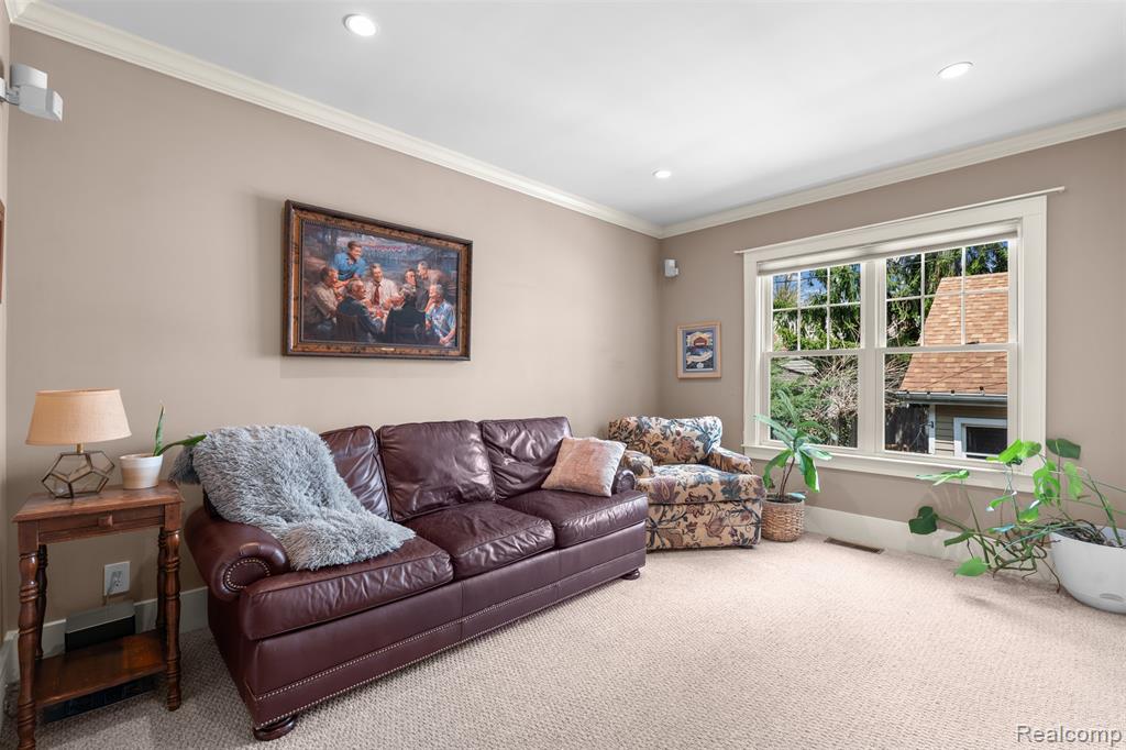 414 Cloverly Road, Grosse Pointe Farms, MI 48236 — Photo 20