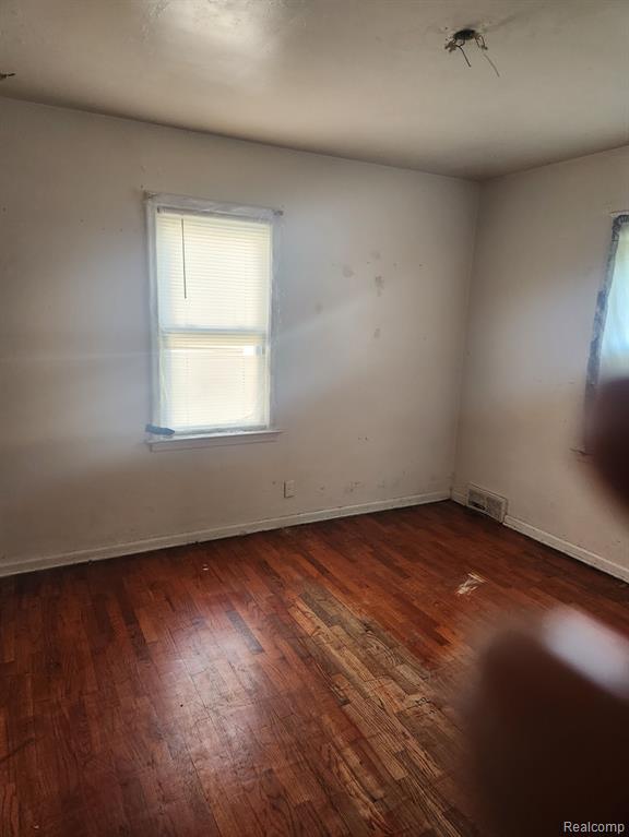 5709 Dupont Street, Flint, MI 48505 — Photo 3